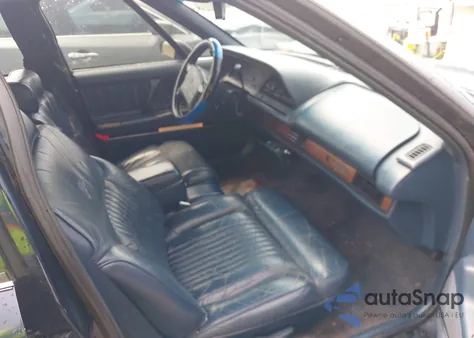 1992 Oldsmobile 98 Regency Elite из США, поврежденный, VIN 1G3CW53L6N4340946